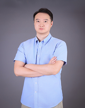 李君依